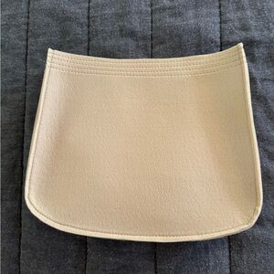 Samorga  H-Evelyn III 29 insert